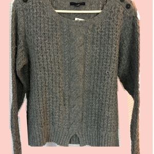 American Eagle women’s sweater